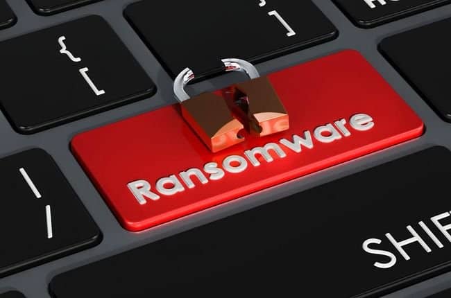 Touche de clavier « Ransomware » surmontée d’un cadenas